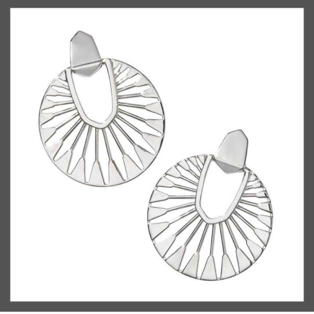 Kendra Scott - Kendra Scott Hattie Statement
Earrings - Silver Silver